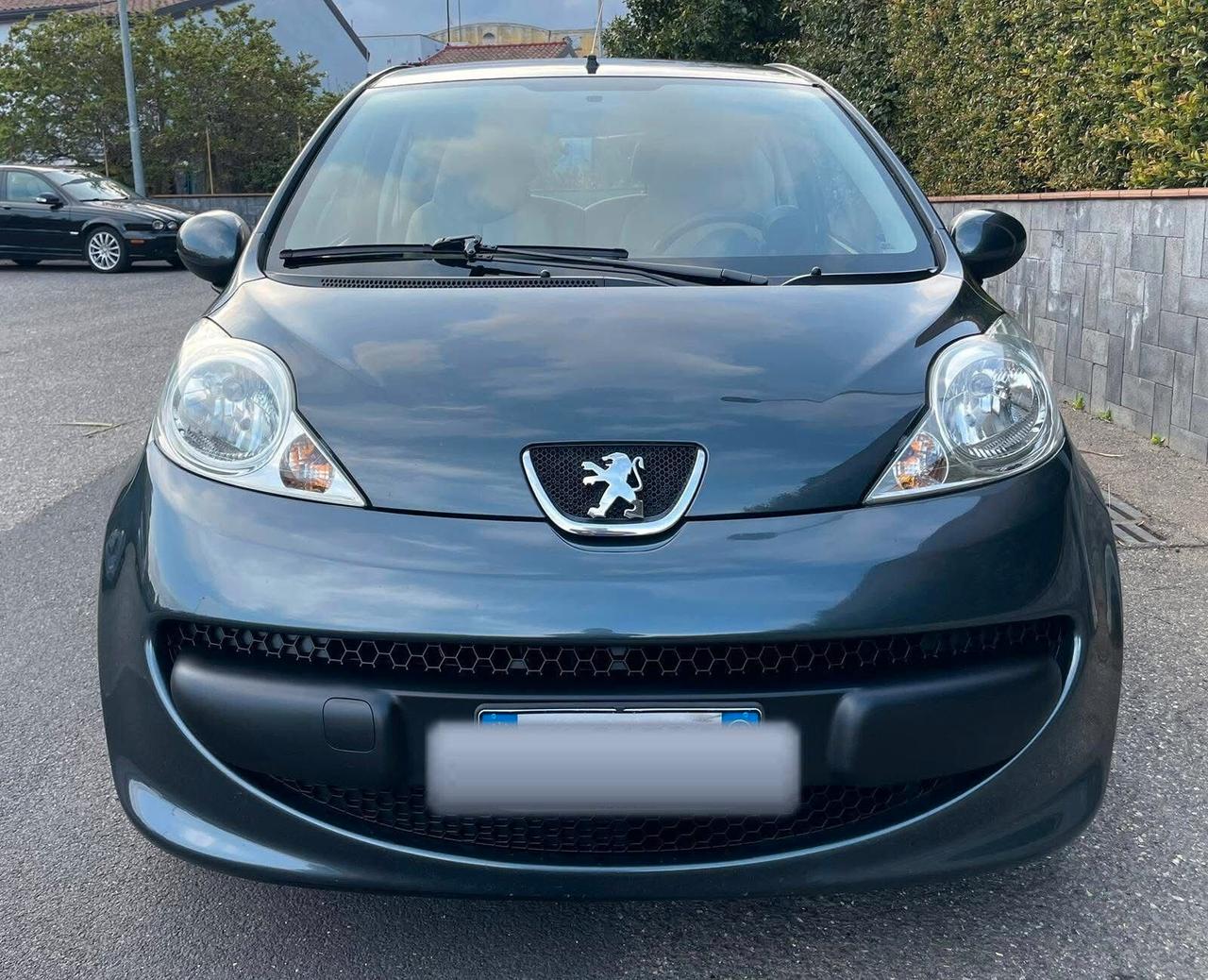 Peugeot 107 1.0 68CV 3p. Plaisir