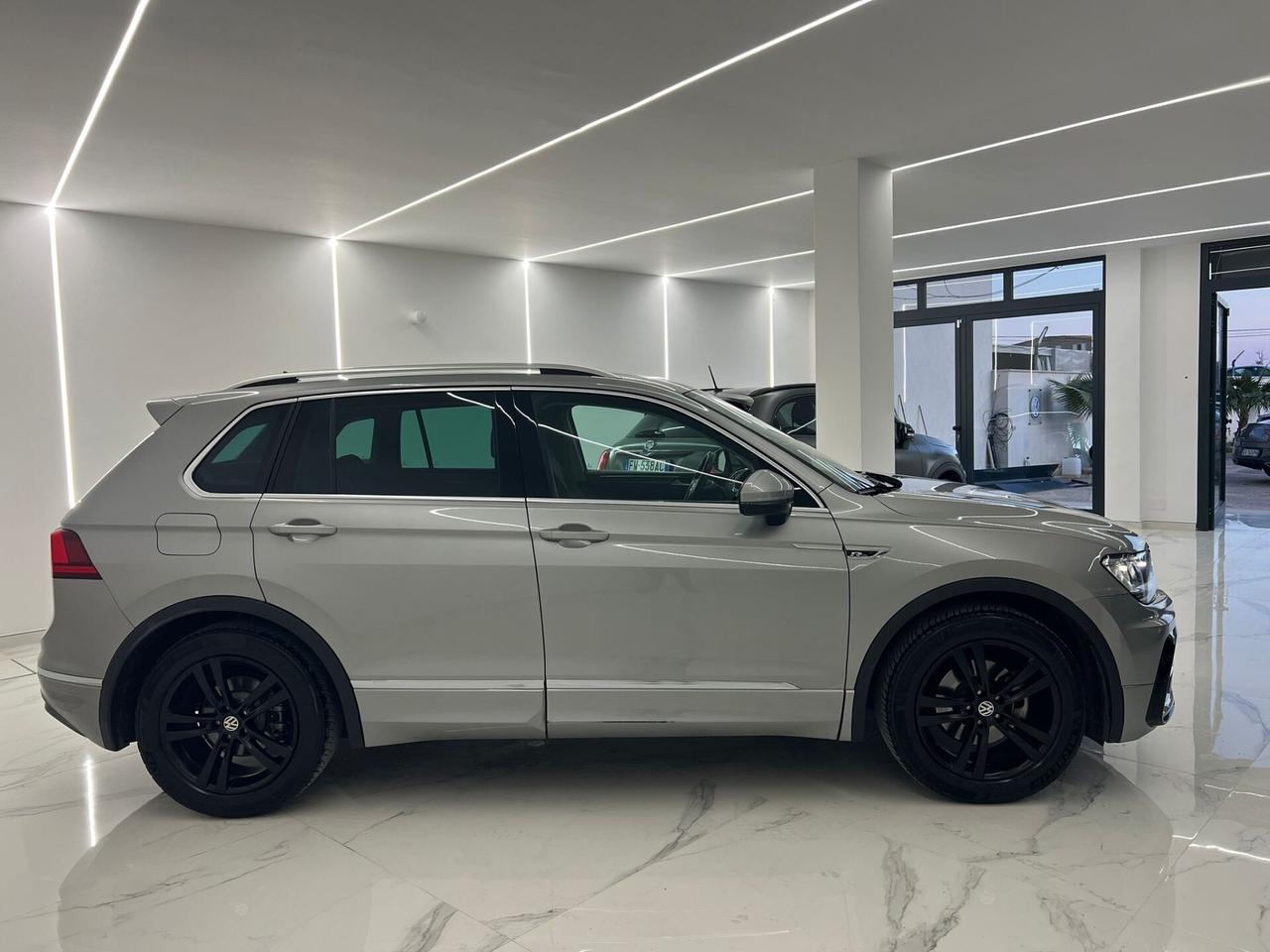 Volkswagen Tiguan 2.0 TDI SCR DSG Rline