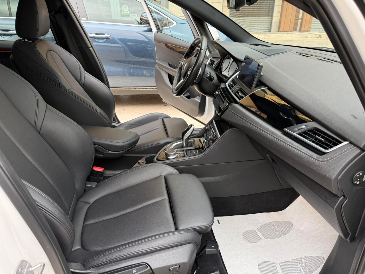 BMW 218 218d Active Tourer Sport auto my17