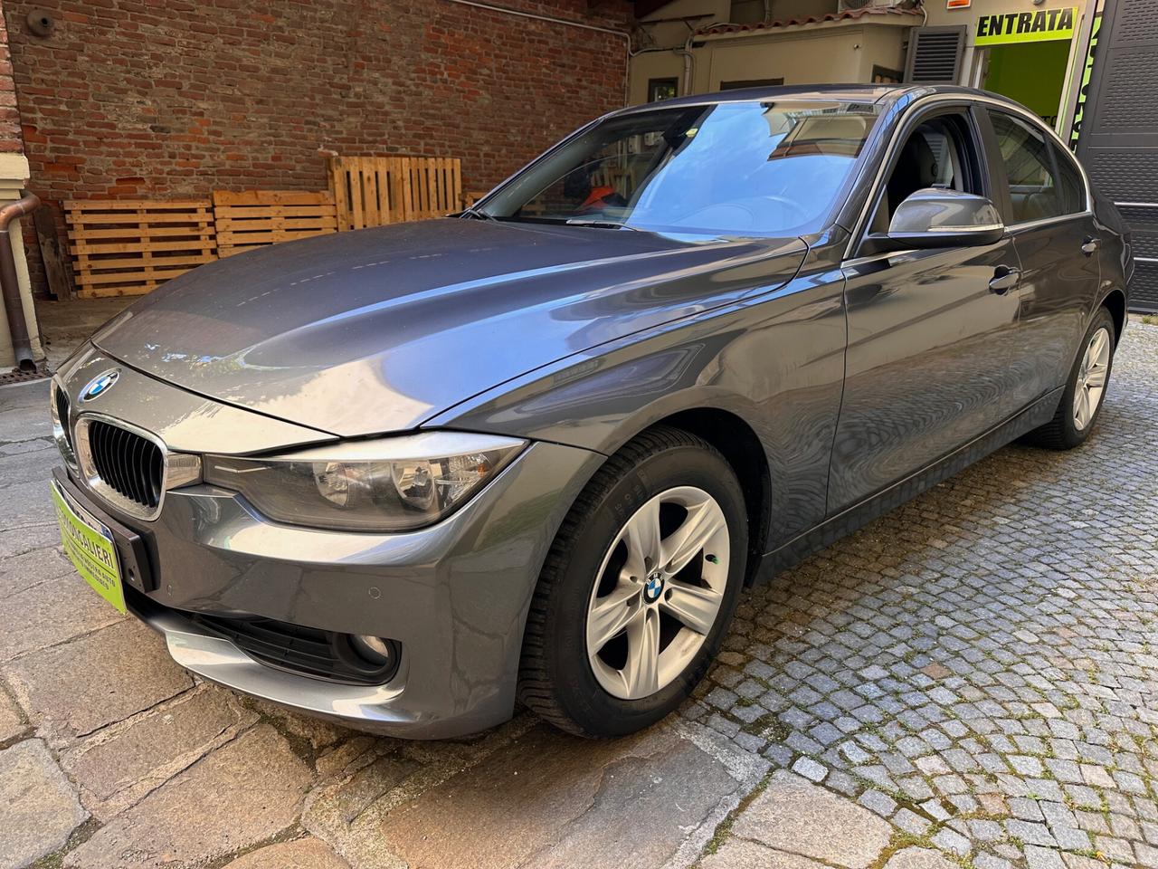 Bmw 318d Luxury *INTERNI in PELLE*