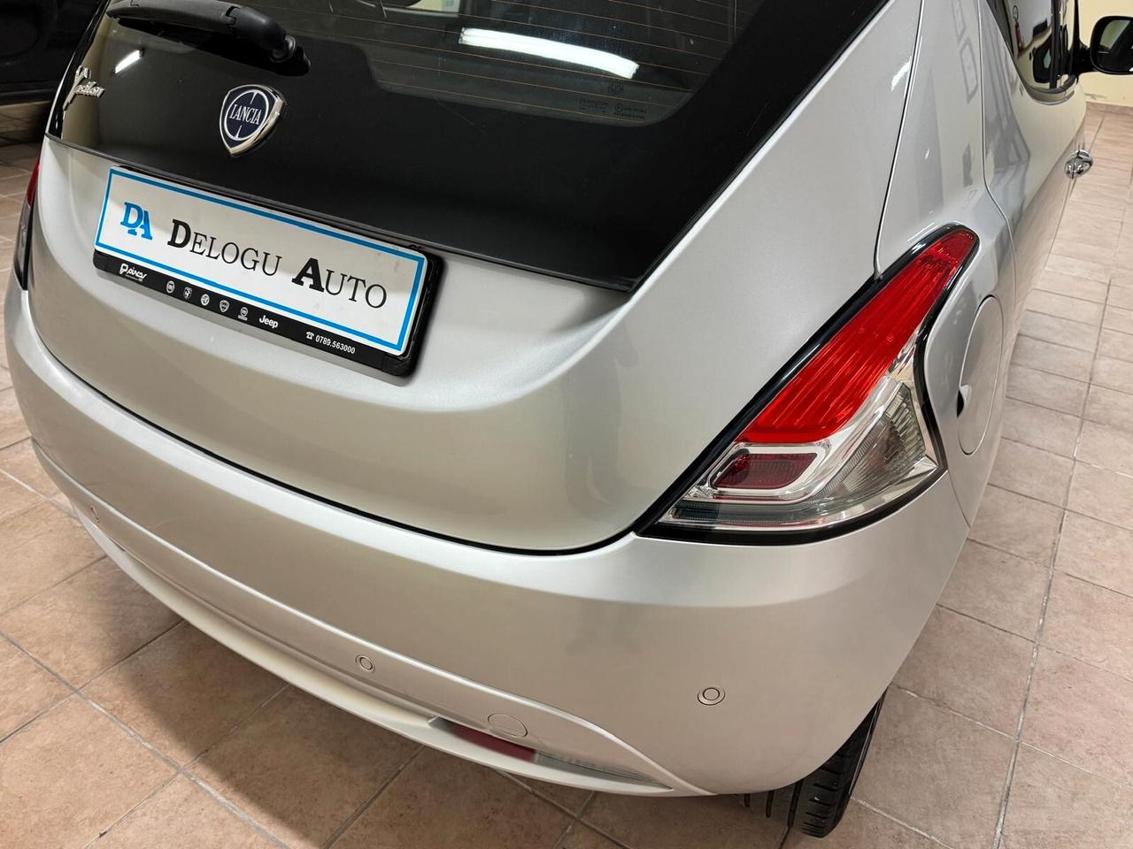 Ypsilon 1.2 69 CV 5 porte S&S Gold AZIENDALE