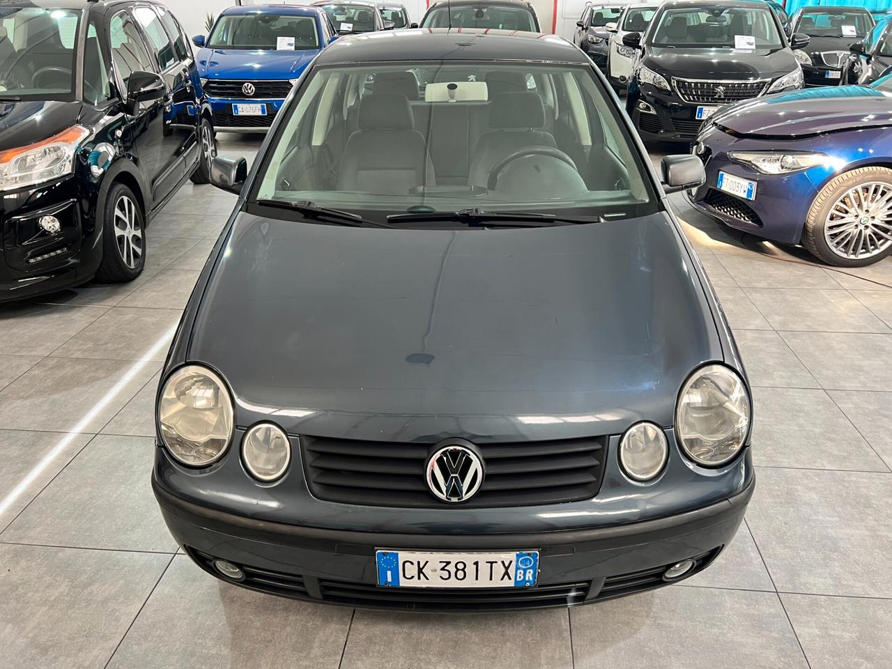 Volkswagen Polo 1.4 75 CV -Trendline - 2004