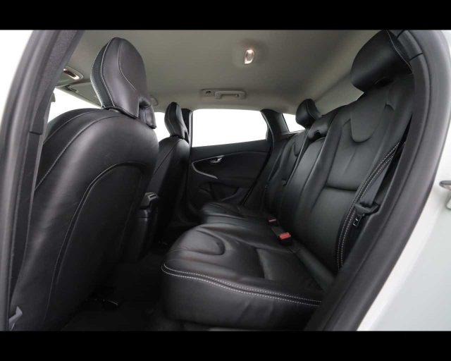VOLVO V40 Cross Country D2 1.6 Powershift Momentum