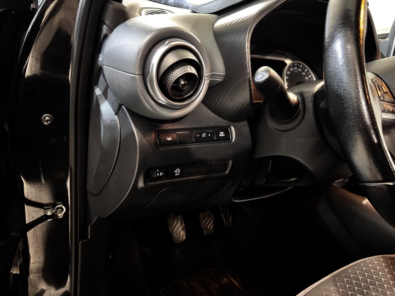 Nissan Juke 1.0 DIG-T 114 CV Tekna