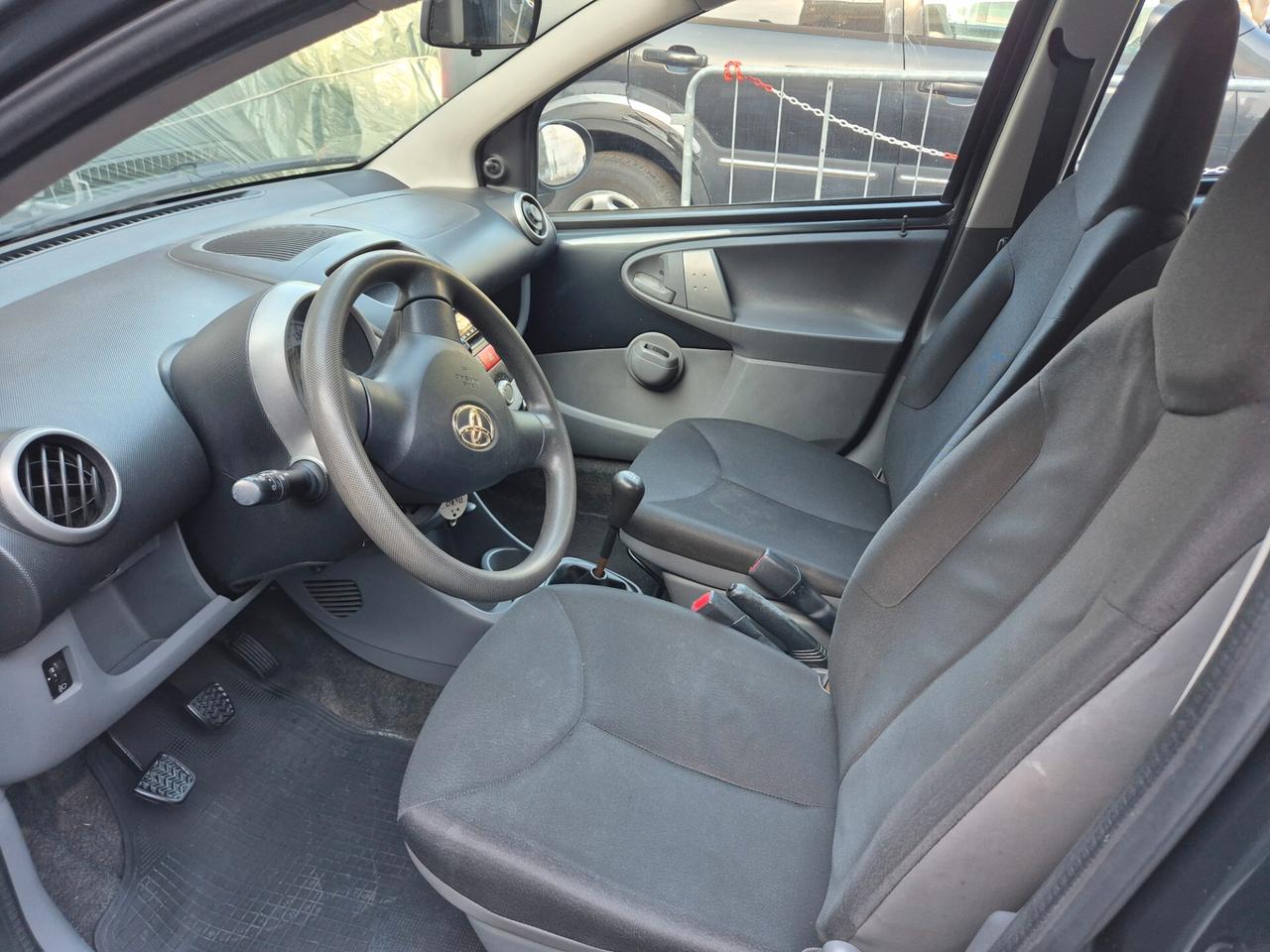Toyota Aygo 1.0 BENZ RESTAILING ACCESSORIATA 2013