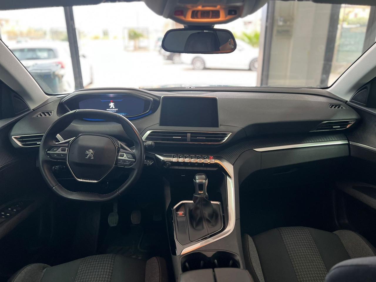 Peugeot 3008 BlueHDi 130 S&S Business