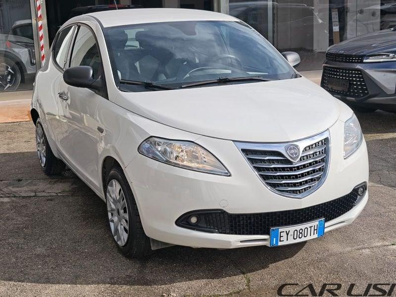 Lancia Ypsilon 1.3 MultiJet 95 cv Stop & Start Silver