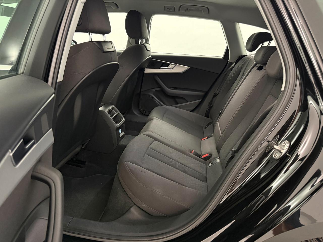 Audi A4 Avant 2.0 TDI 150 CV ultra Business Sport LED/NAVI VIRTUAL/S.TRONIC/1 PROPIETARIO