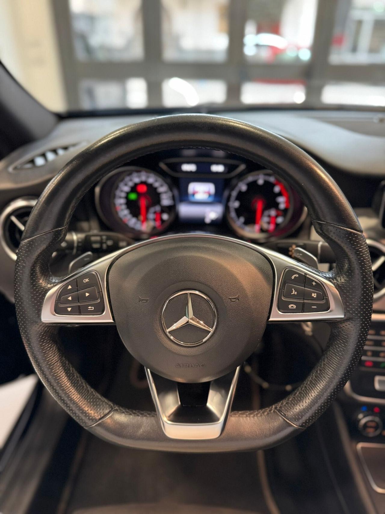 Mercedes-benz GLA 200 TETTO APRIBILE