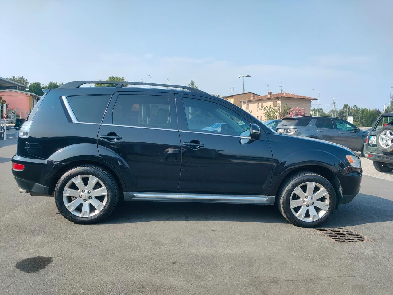 Mitsubishi Outlander 2.2 DI-D TC-SST Instyle DPF 7p