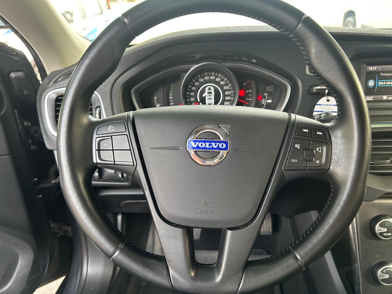 Volvo V40 KM. 61.000! D2