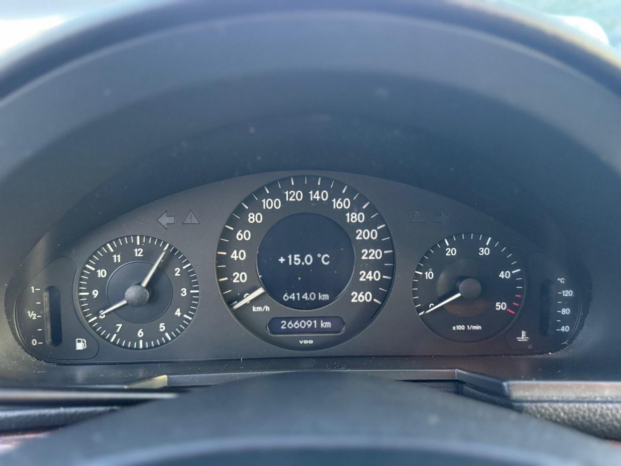 Mercedes-benz E 200 CDI cat Avantgarde