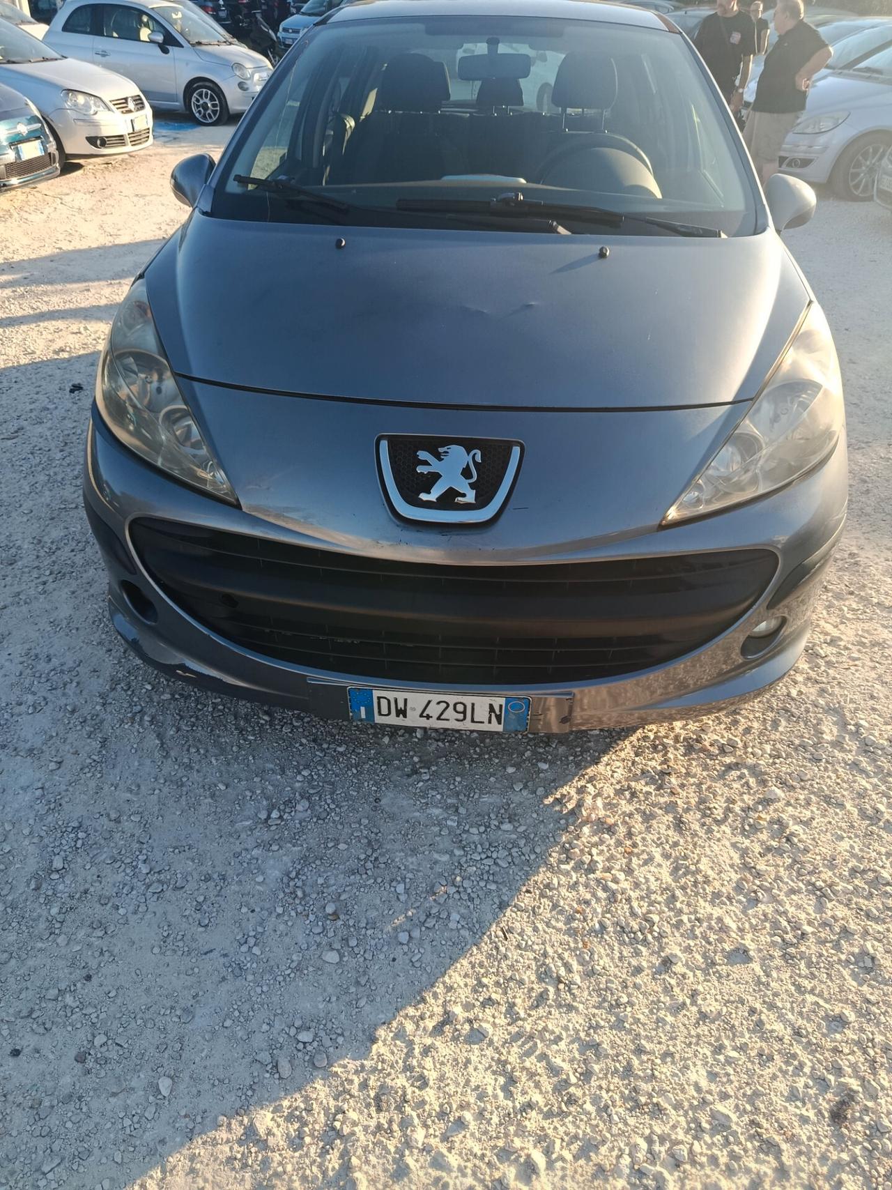 Peugeot 207 1.4 8V 75CV 5p. X Line ECO GPL