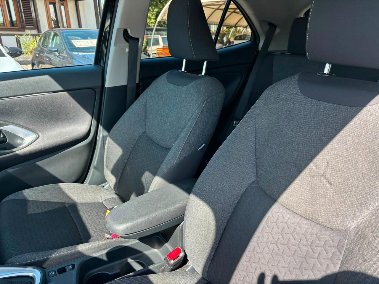 Toyota Yaris Cross 1.5 Hybrid 5p. E-CVT Business