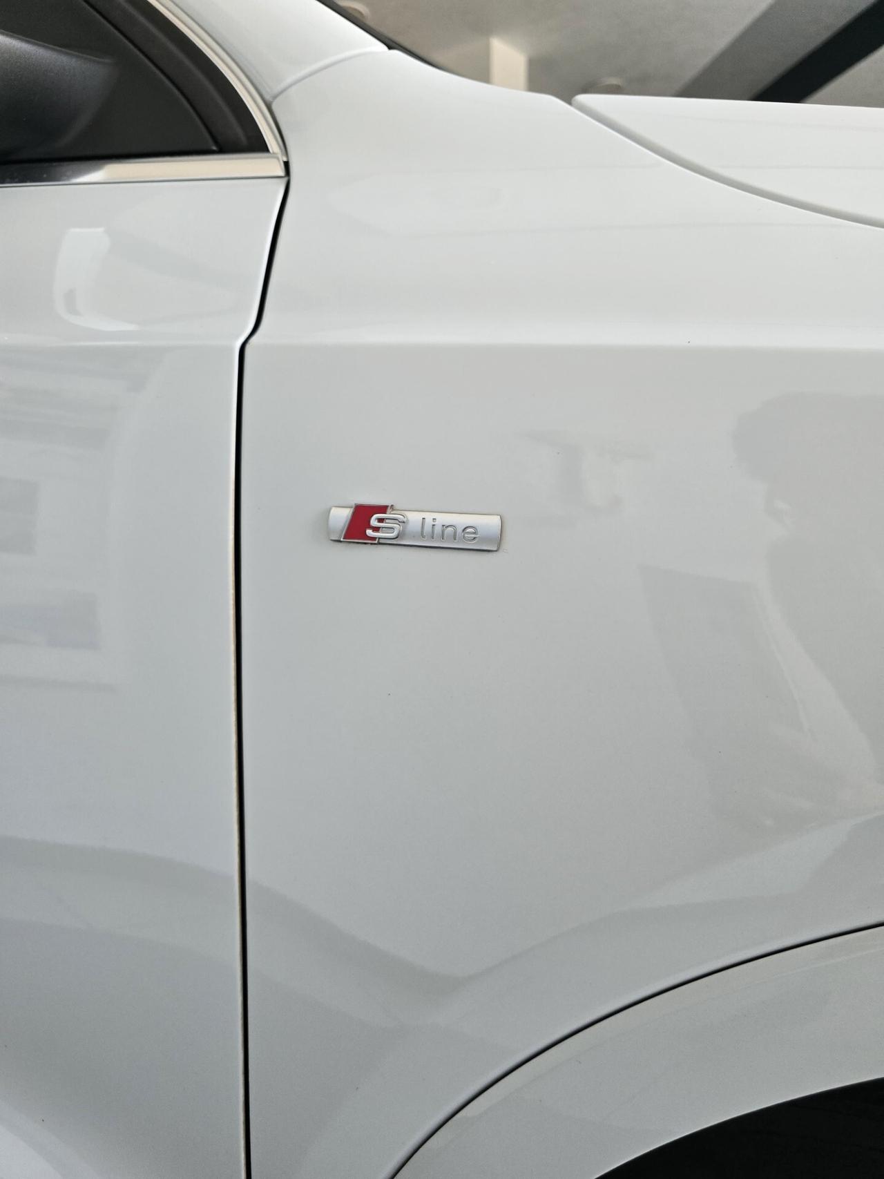 Audi Q3 2.0 TDI 150 CV S tronic S line