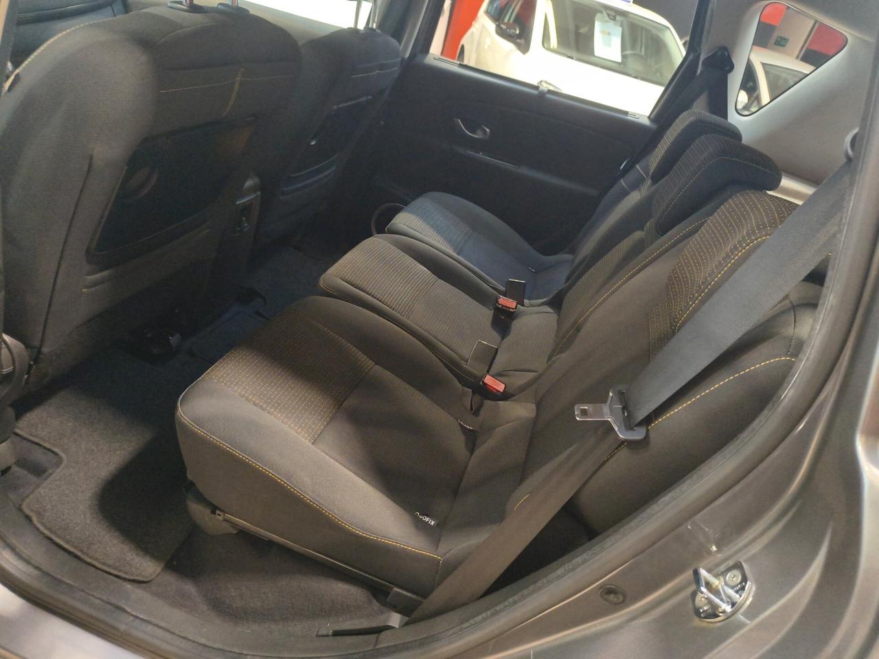 Renault Scénic 1.5 dCi 110CV Dynamique