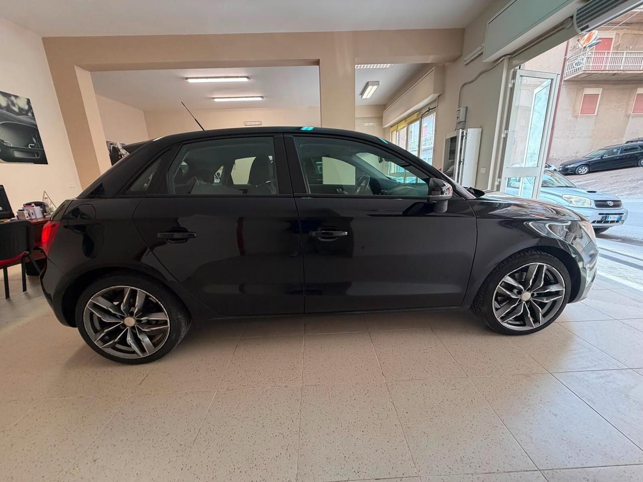 Audi A1 1.6 TDI 105 CV Attraction