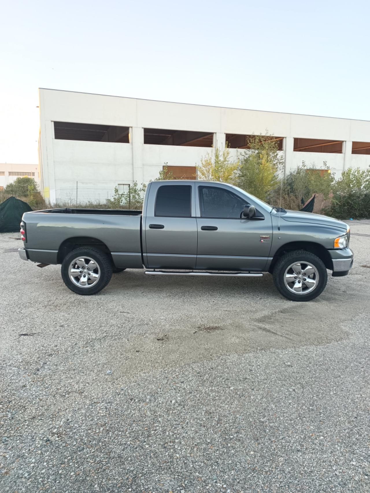 Dodge RAM Quad cab