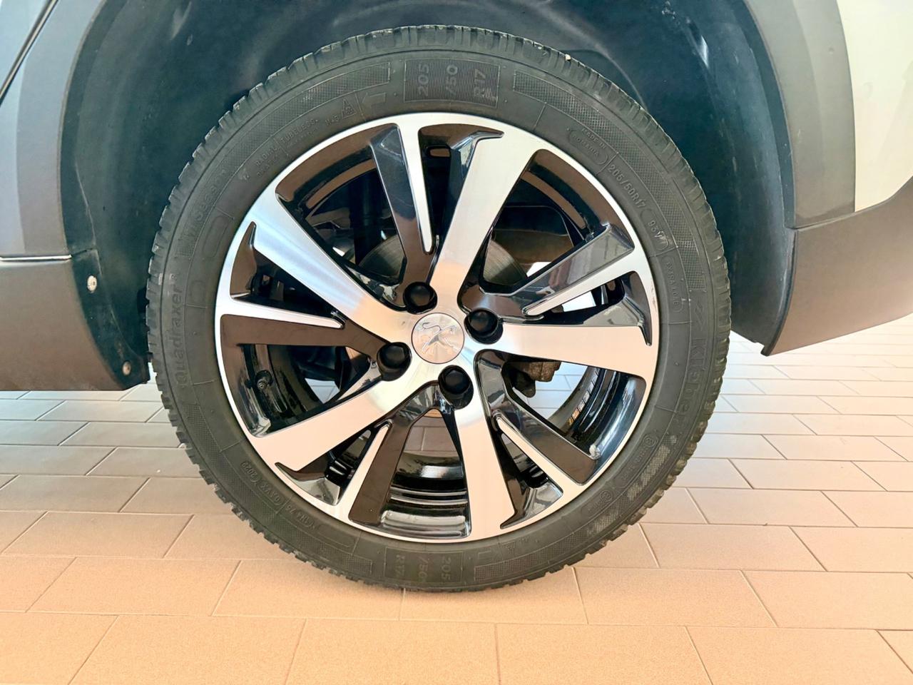 Peugeot 2008 1.2Benz 110cv Autom. Euro6