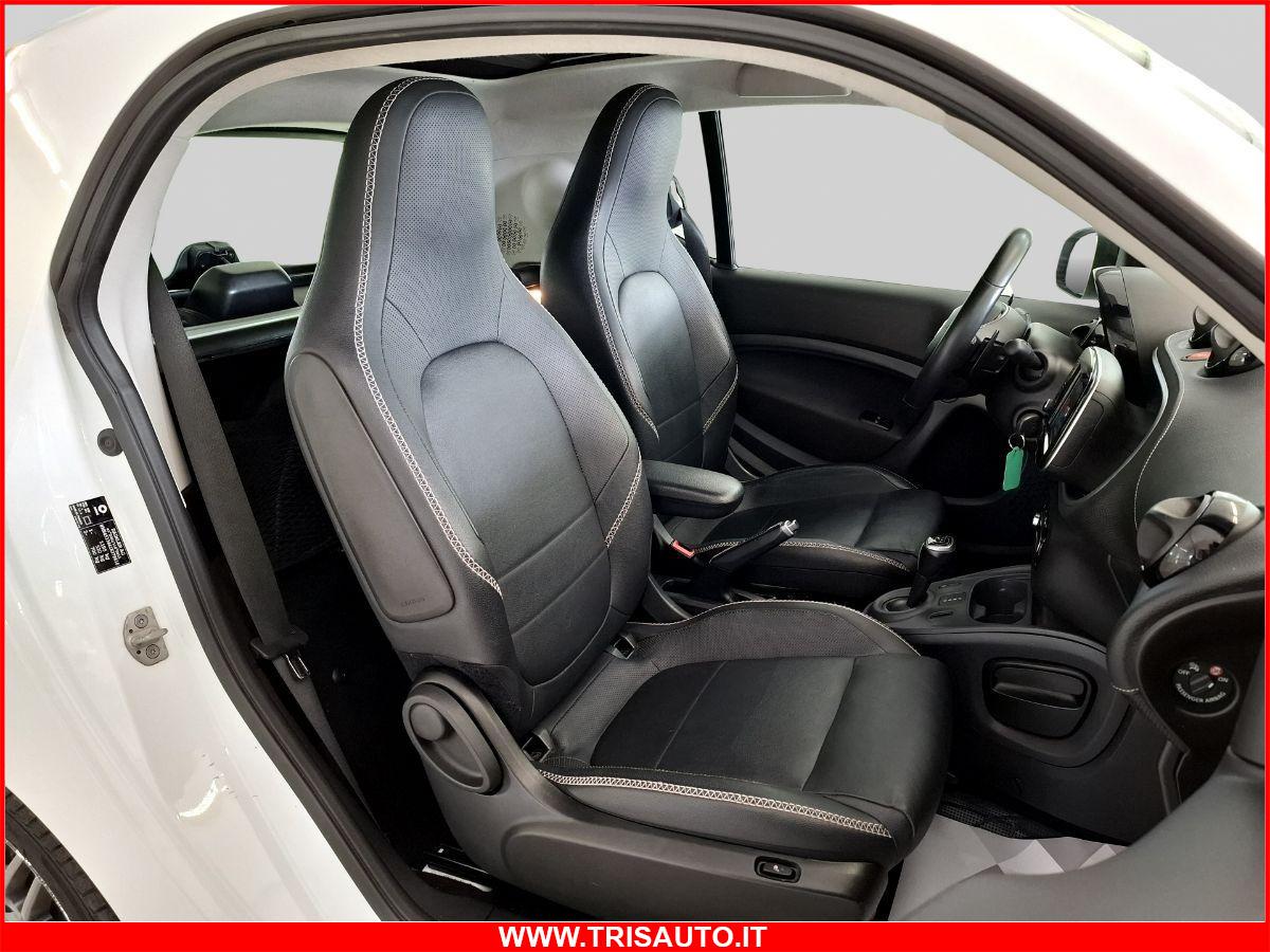 SMART Fortwo 90 0.9T Twinamic BRABUS Style NEOPATENTATI (TETTO PANORAMICO+PELLE+NAVI)