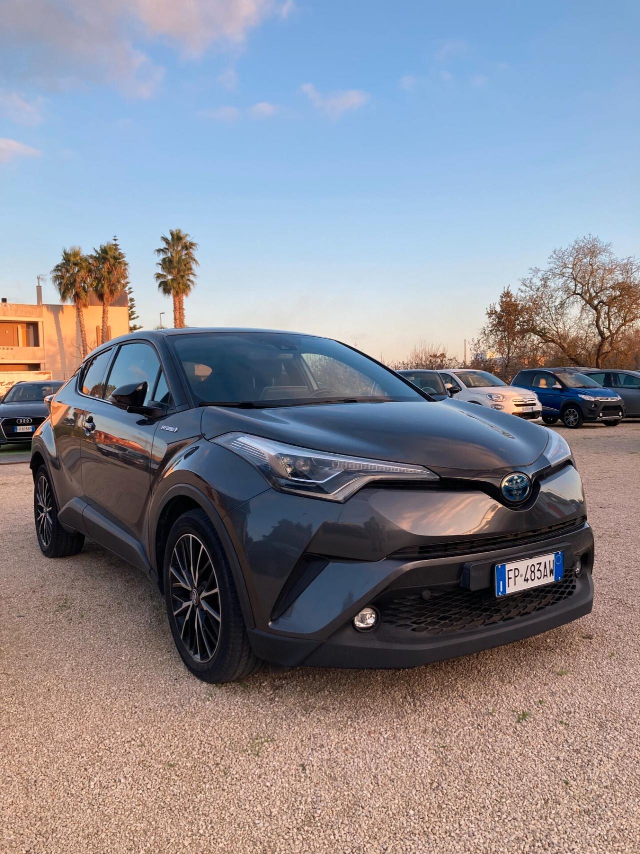 Toyota C-HR 1.8 Hybrid E-CVT Style