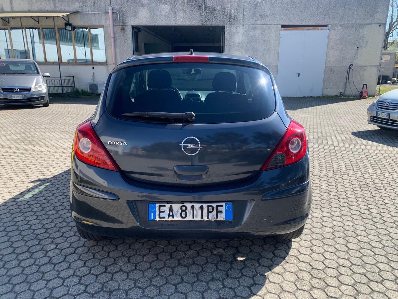 Opel Corsa 1.2 80CV 3 porte GPL-TECH Edition