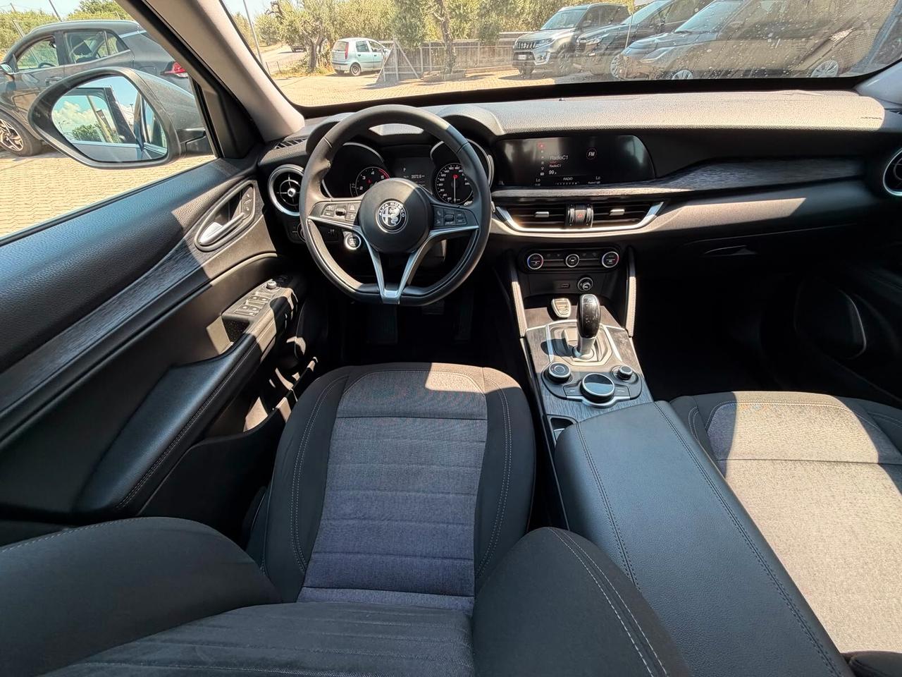 Alfa Romeo Stelvio 2.2 Turbodiesel 190 CV AT8 RWD Business