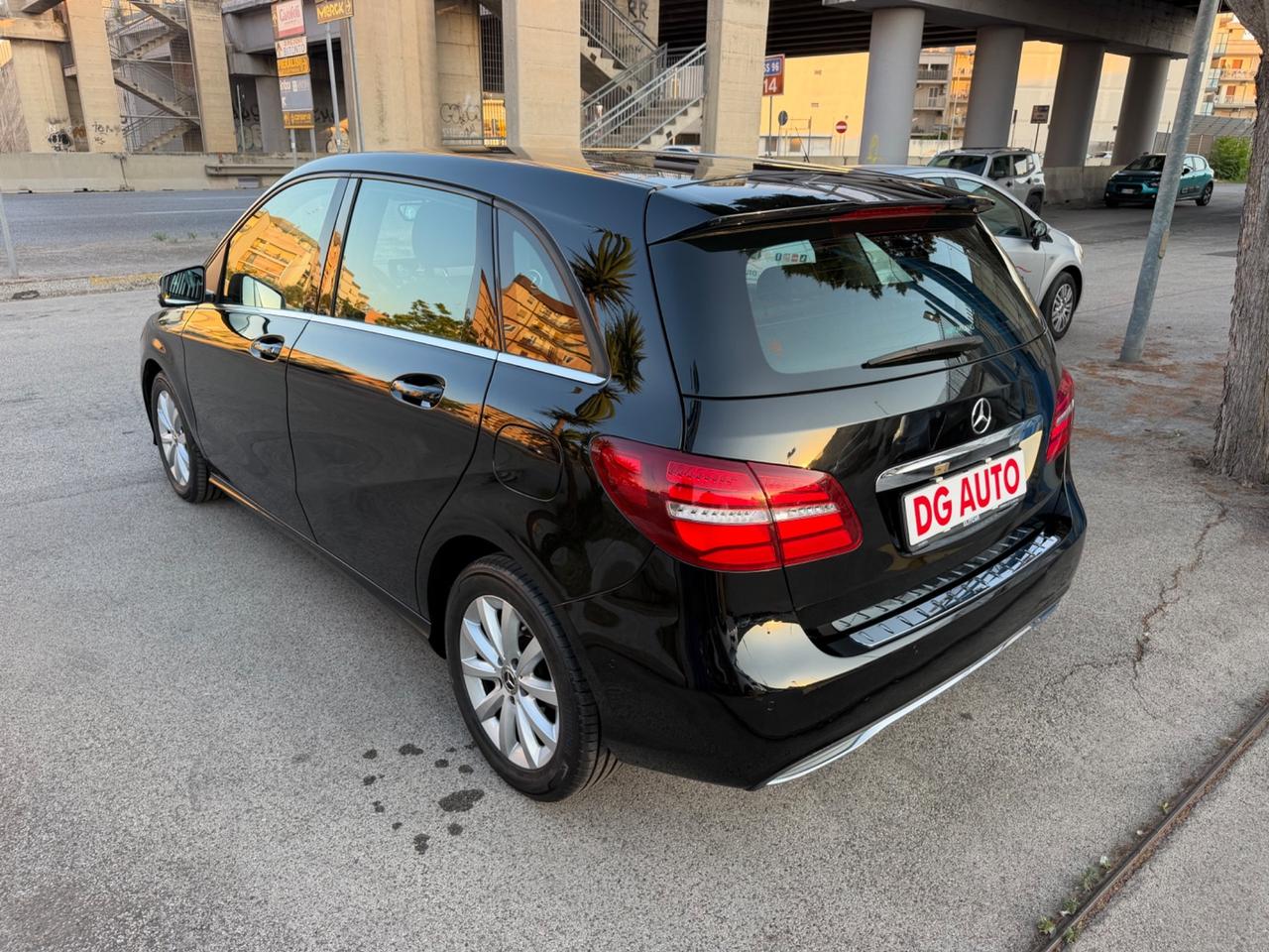 Mercedes-benz B 180 Premium 1.5 dci 110 cv Navig