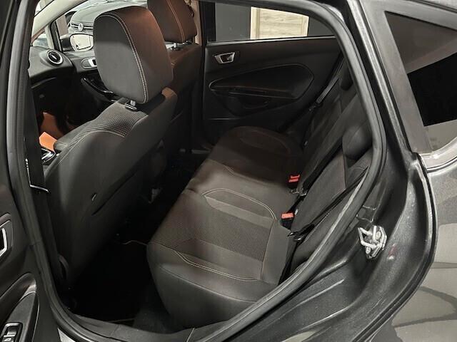 Ford Fiesta 1.5 TDCi 75CV 5 porte ST-Line