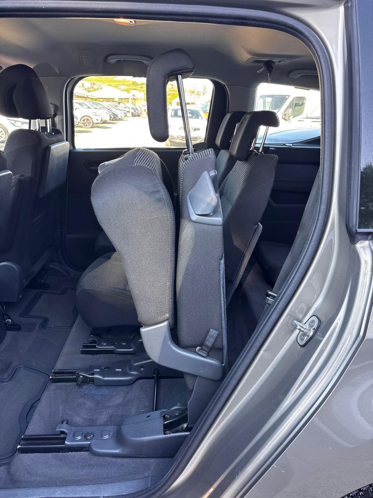 Peugeot 5008 2.0 HDi 150CV Business
