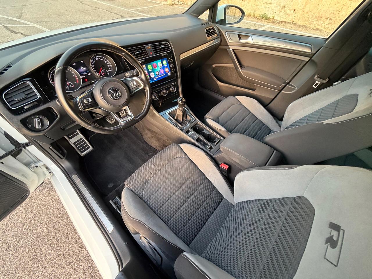Volkswagen Golf 7.5 R-LINE/2.0 TDI 150 CV/CAR PLAY/17"