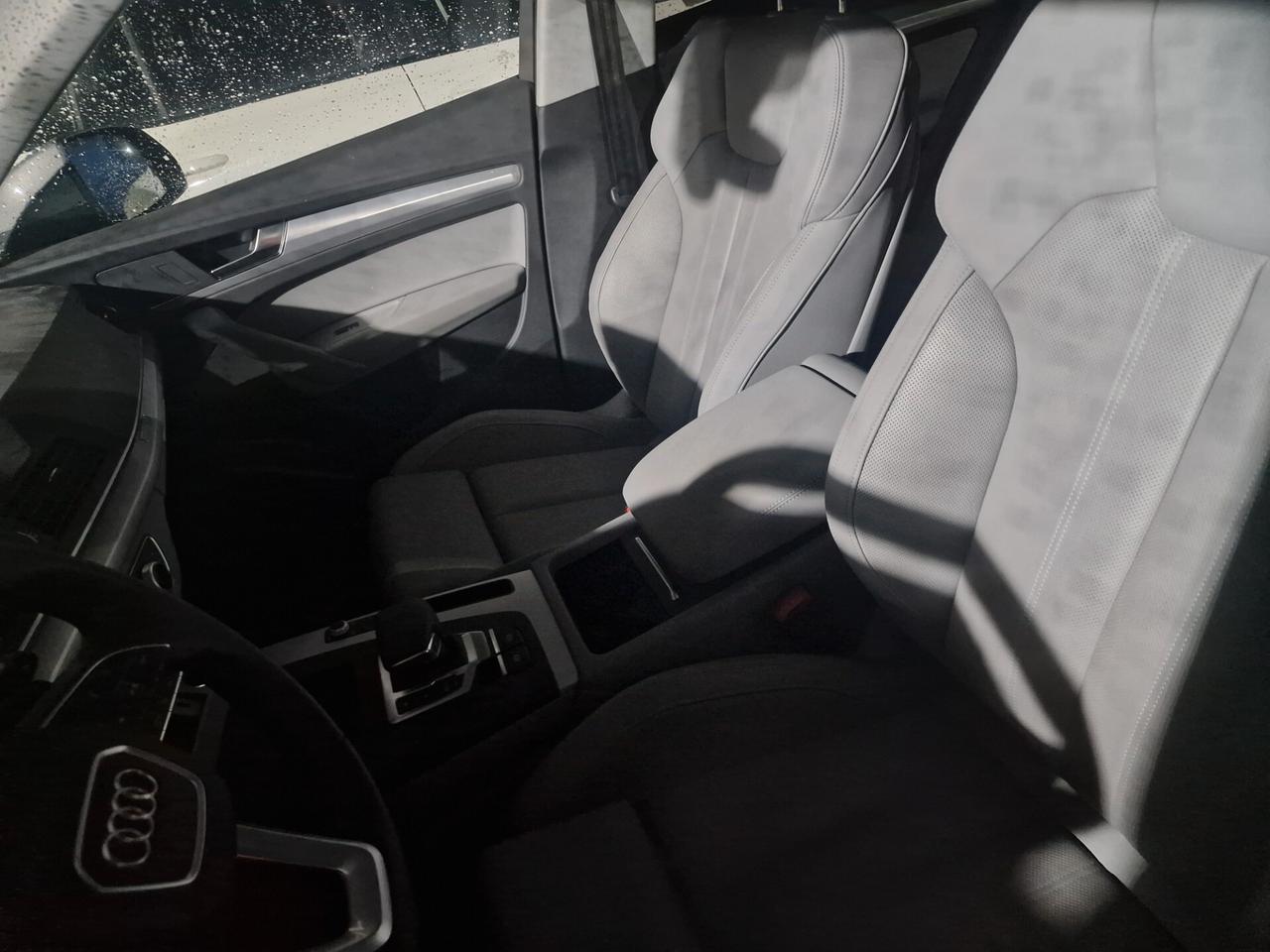 Audi Q5 40 TDI 204 CV quattro S tronic Identity Black