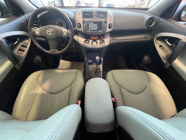 TOYOTA RAV 4 RAV4 2.0 aut. Luxury