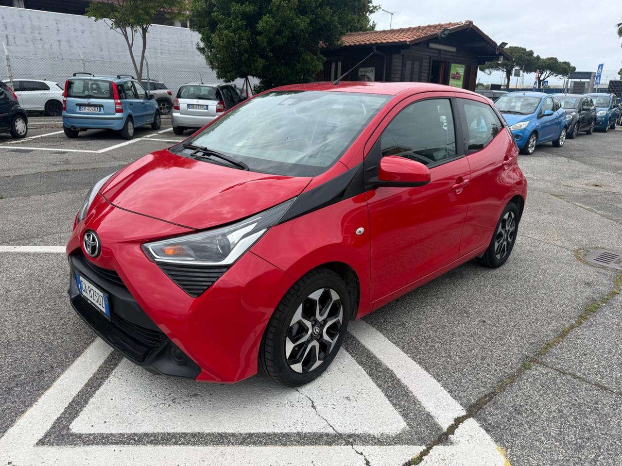 Toyota Aygo Connect 1.0 VVT-i 72CV 5 porte x-business MMT