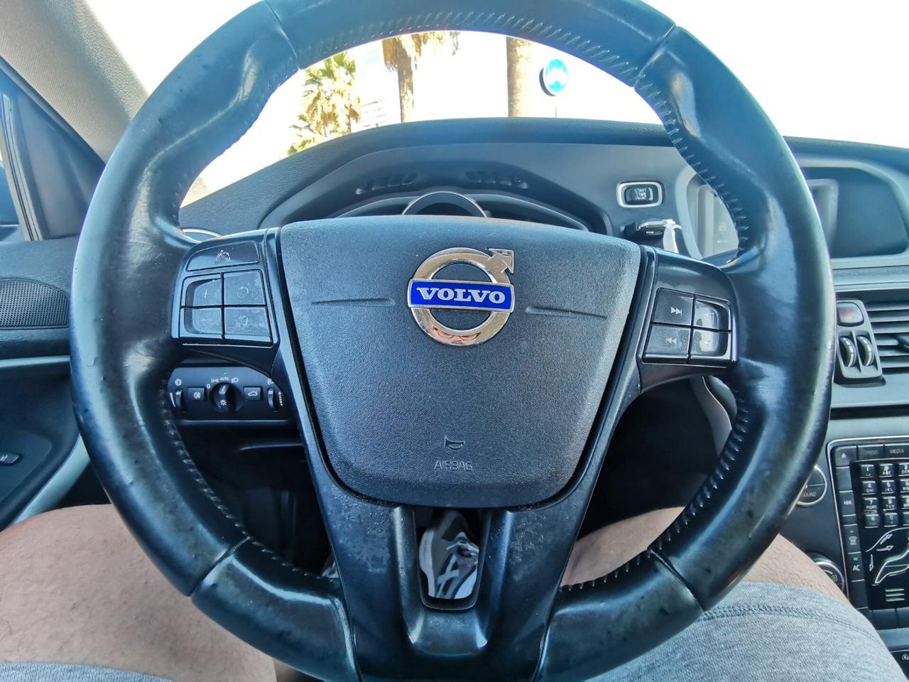 Volvo V40 D2 1.6 Summum 2014