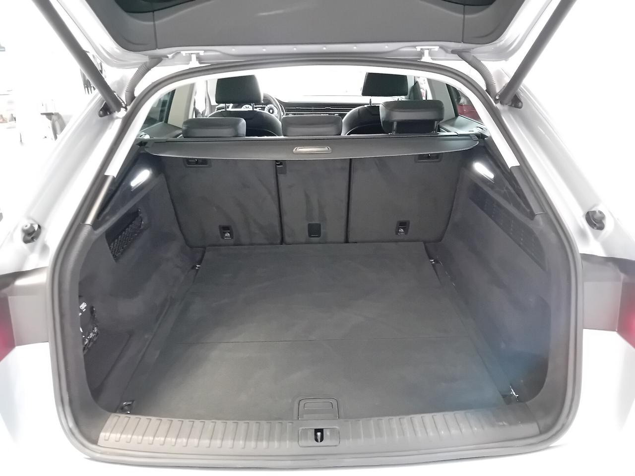 Audi Q8 RS TFSI V8 MHEV quattro tiptronic