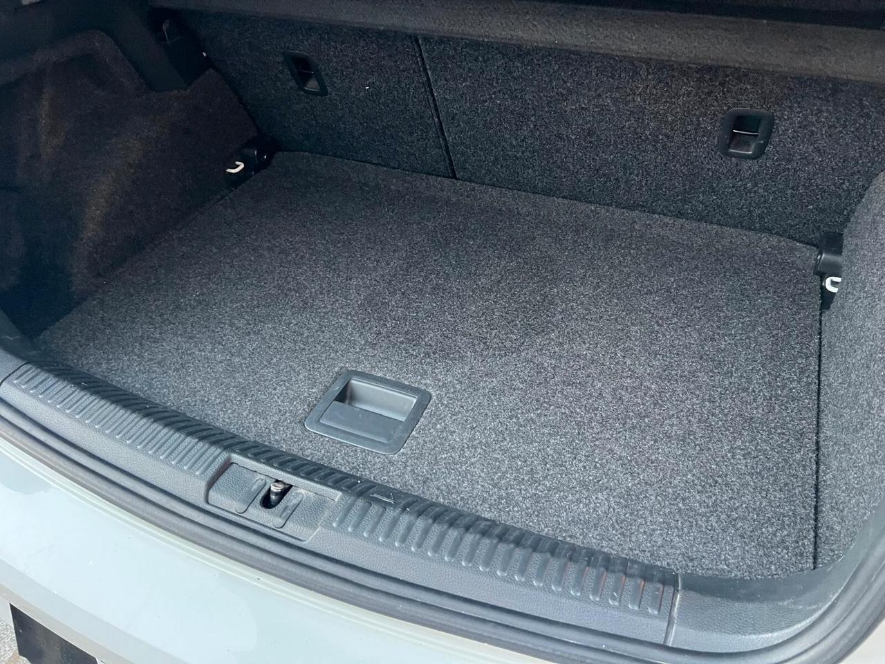 VW POLO 1.4 TDI 90cv DSG 5p BlueMotion TECH NEOPAT