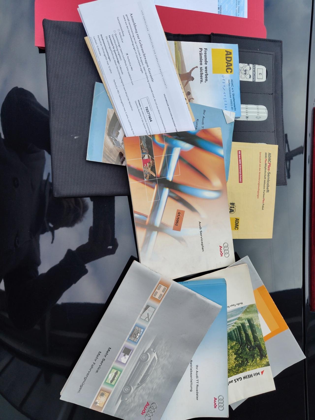 Audi TT Cabrio book service perfetta