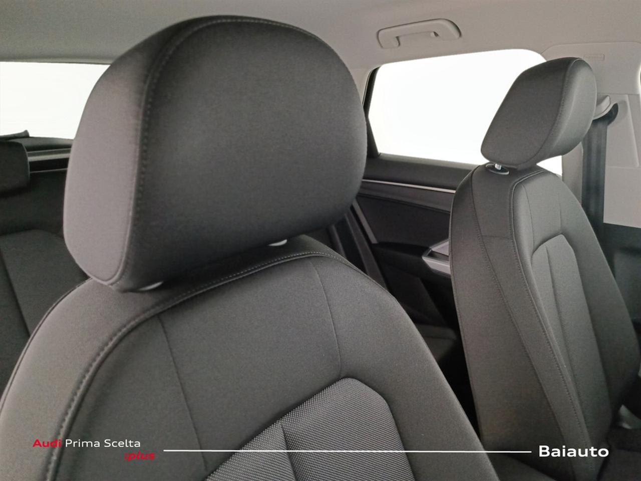 Audi Q3 35 2.0 tdi business advanced s tronic