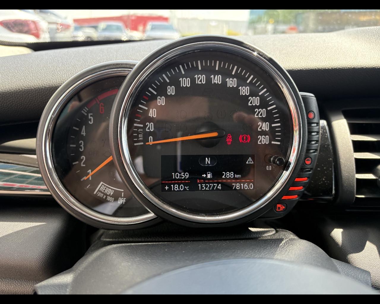 MINI Mini (F56) - Mini 1.5 Cooper D