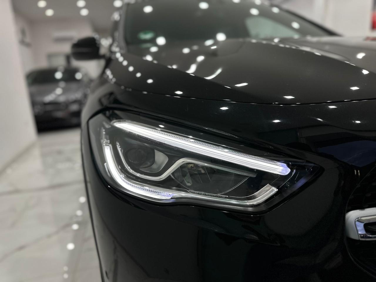 MercedesBenz GLA 200d Executive auto LED MULTICOLO