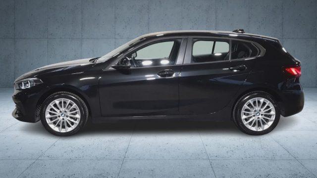 BMW 116 i 5p. Business Advantage Aut.