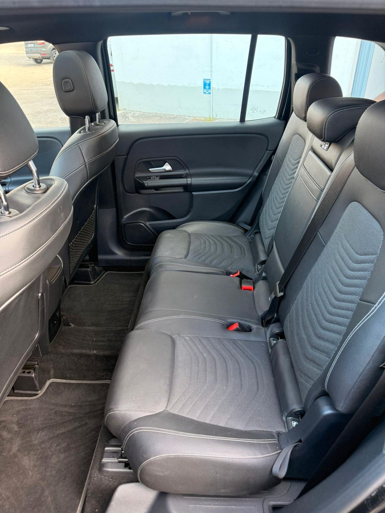 Mercedes-benz GLB 200 d Automatic Business