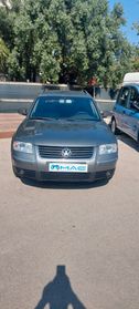 Volkswagen Passat 1.9 TDI/130 CV cat Var. C.line