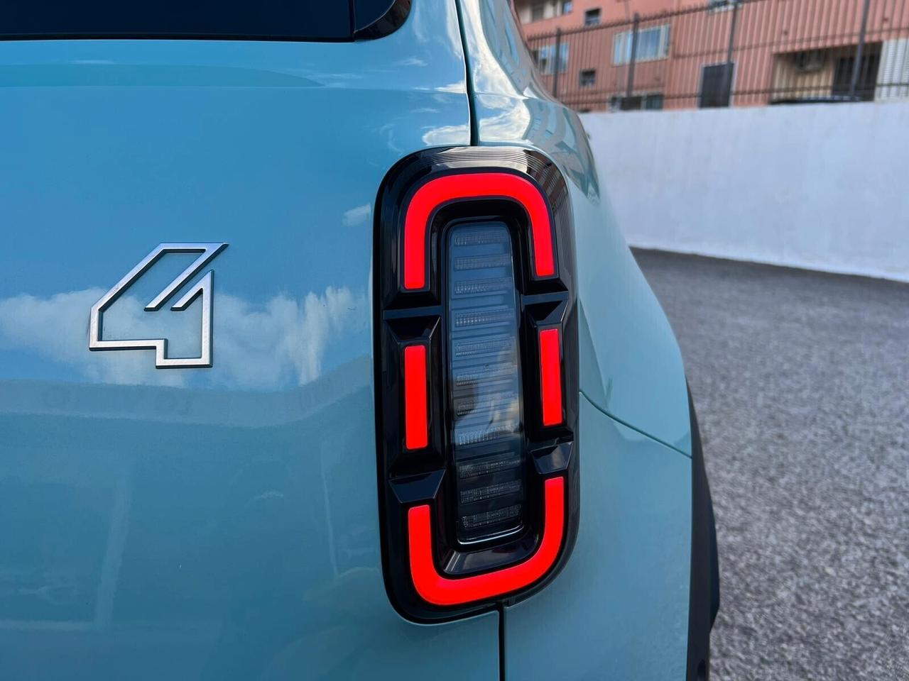 Renault 4 E-Tech Electric 150 CV Comfort Range Iconic