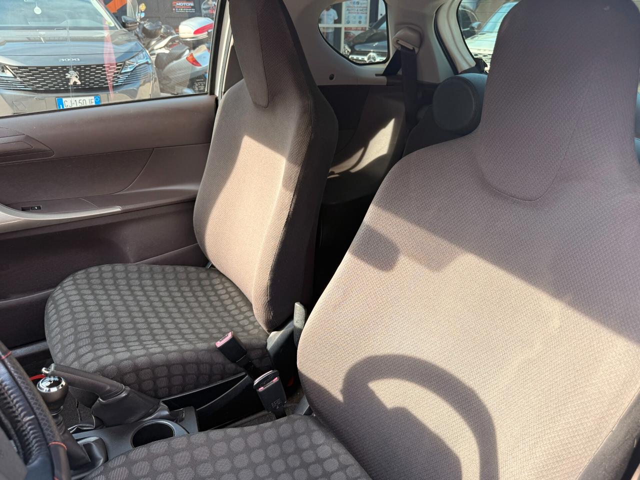 Toyota iQ 1.0