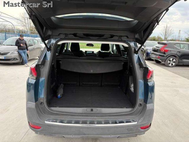 PEUGEOT 5008 5008 II 2021 1.5 bluehdi Allure Pack s - GK009RD