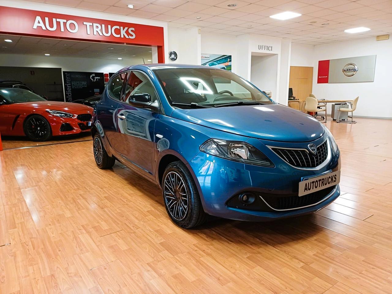 Lancia Ypsilon 1.0 FireFly 5 porte S&S Hybryd Gold