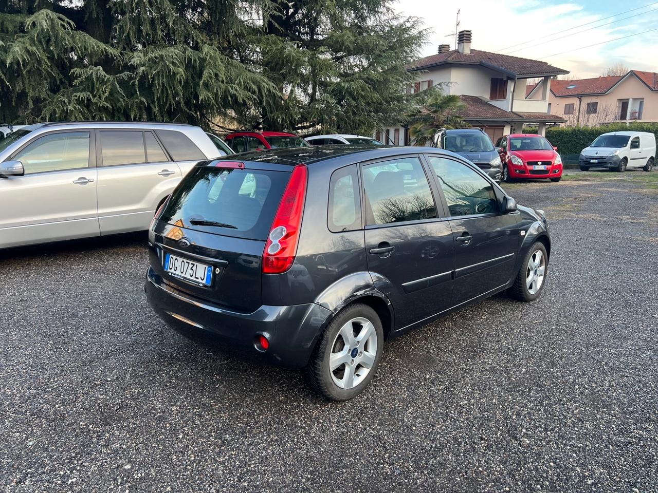 Ford Fiesta 1.2 16V 5p. Titanium GPL *NEOPATENTATI