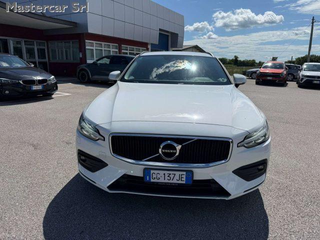 VOLVO V60 V60 2.0 b4 Momentum Business Pro auto - GG137JE